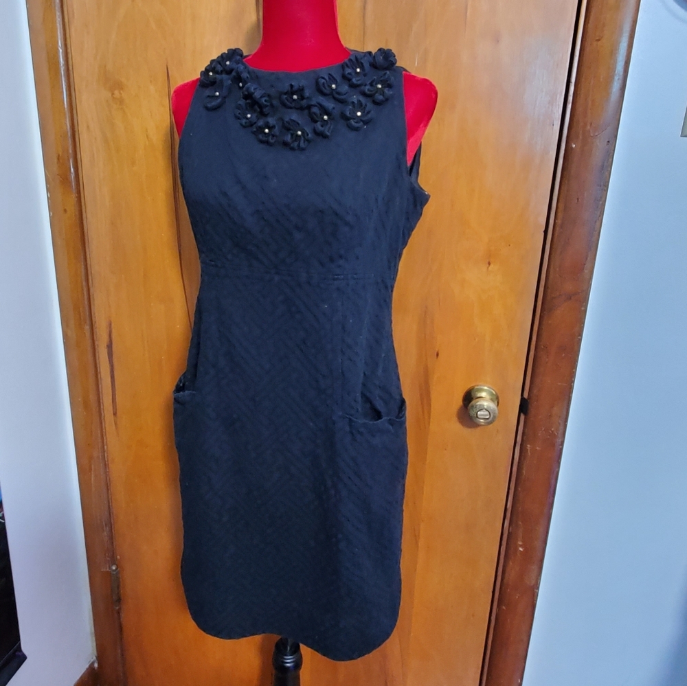 Black dress with pockets